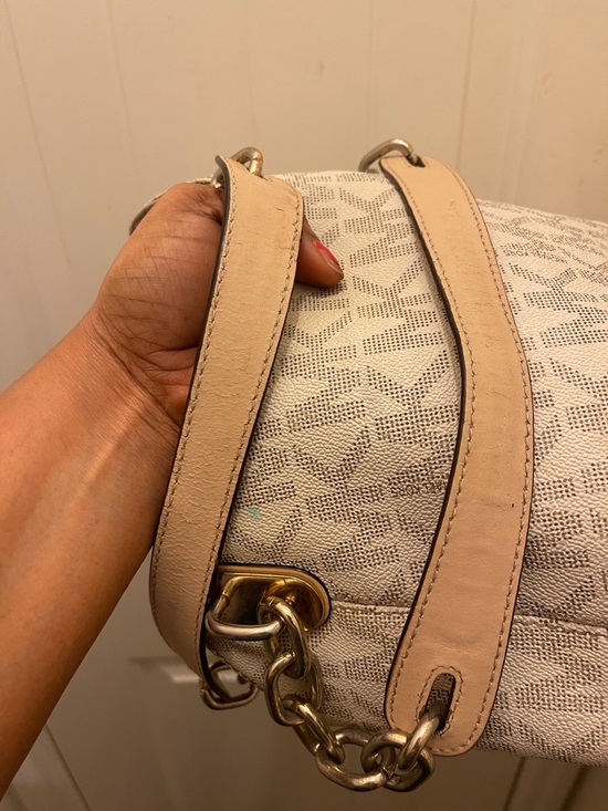 Michael Michael Kors please check all picture of condition - Picture 16 of 17